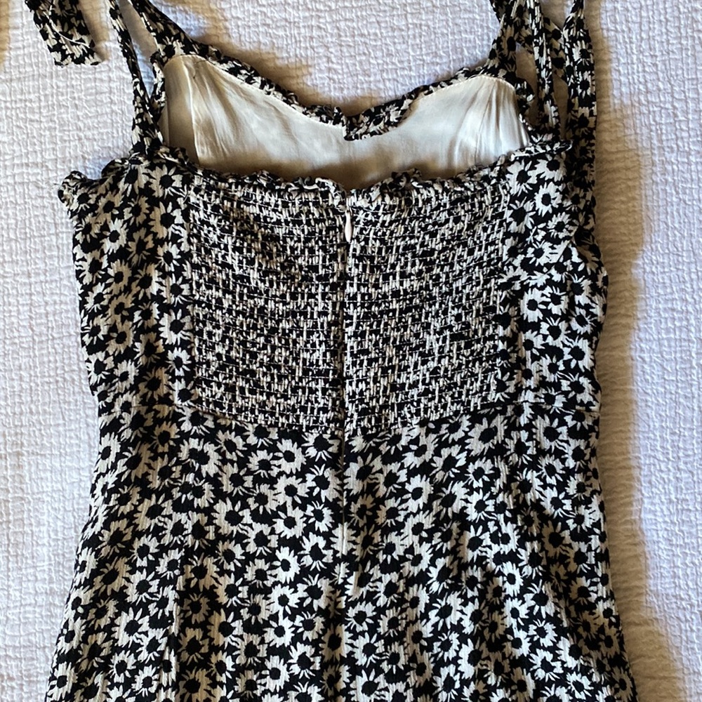 LuLu’s B&W Floral Mini Dress - tie straps - ruffle hem - Size XS - Picture 8 of 10
